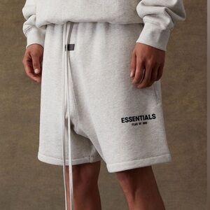 NEW Essentials Fear of God Shorts Light Oatmeal Mens SS22 π― AUTHENTIC